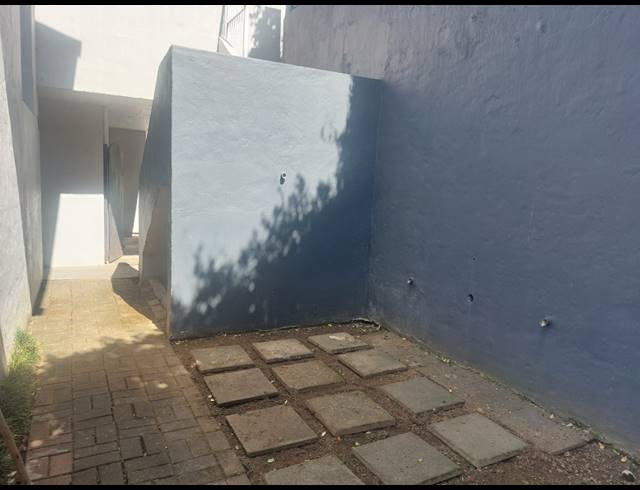 3 BEDROOM SECTIONAL TITLE RENTED IN THE WOLDS